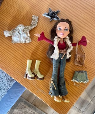 Bratz Yasmin con accesorios