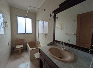 Piso en venta en Linares