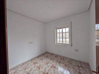 Piso en venta en Linares