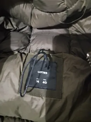 Chaqueta impermeable hombre verde oliva