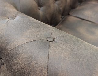 Divano Vintage 3 Posti in Velluto Taupe Inglese