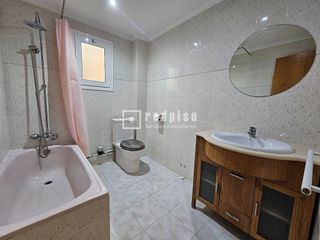 Piso en venta en Torrefiel en Valencia