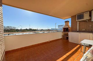 Piso en venta en El Ingenio en Almería