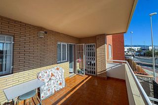 Piso en venta en El Ingenio en Almería