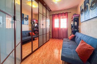 Piso en venta en El Ingenio en Almería