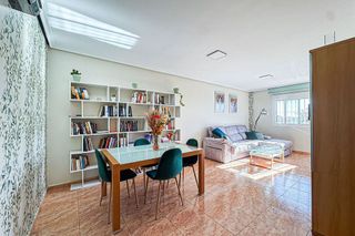 Piso en venta en El Ingenio en Almería