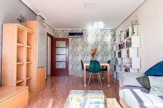 Piso en venta en El Ingenio en Almería