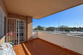 Piso en venta en El Ingenio en Almería