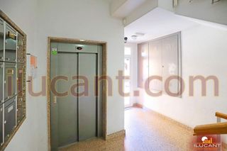 Piso en venta en Los Ángeles en Alicante