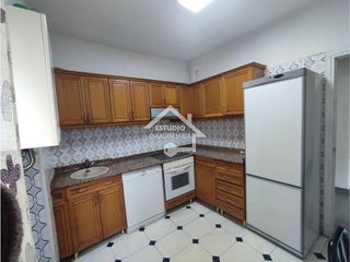 Piso en venta en Portillejo - Valdegastea en Logroño