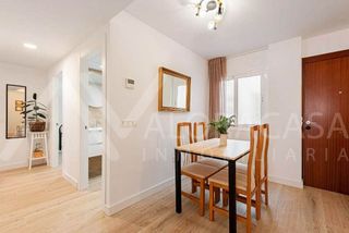 Piso en venta en La Goleta - San Felipe Neri en Málaga