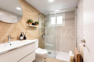 Piso en venta en La Goleta - San Felipe Neri en Málaga