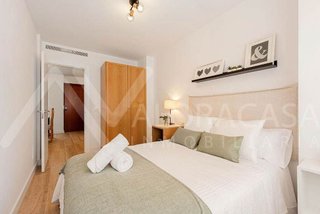 Piso en venta en La Goleta - San Felipe Neri en Málaga