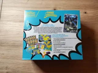 Caja Entrenador Élite Pokémon RESERVADA
