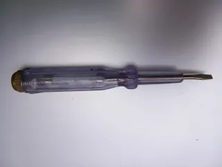 Comprobador de tensión 220V Mira perfil