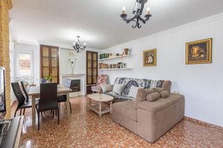 Casa adosada en venta en Ogíjares