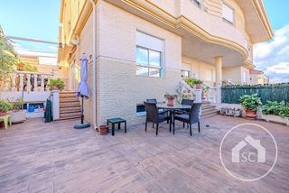 Chalet en venta en Elda