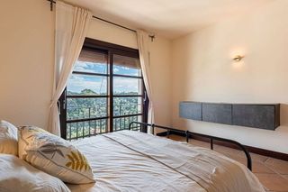 Casa adosada en venta en Benahavís