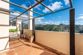 Casa adosada en venta en Benahavís