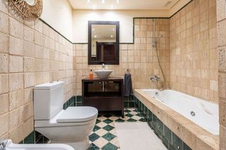 Casa adosada en venta en Benahavís