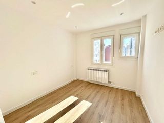 Piso en alquiler en Paseo Constitución - Las Damas en Zaragoza