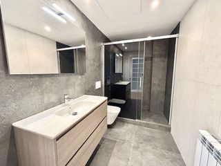 Piso en alquiler en Paseo Constitución - Las Damas en Zaragoza