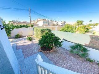 Chalet en venta en La Siesta - El Salado - Torreta en Torrevieja