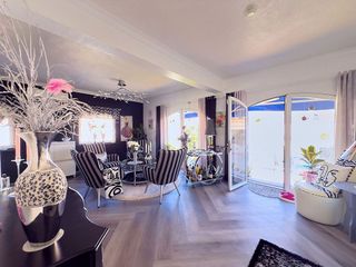 Chalet en venta en La Siesta - El Salado - Torreta en Torrevieja