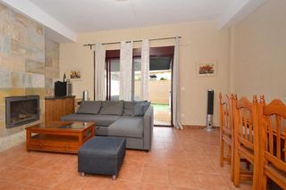 Casa adosada en venta en Puebla de Alfindén (La)