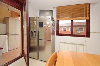 Casa adosada en venta en Puebla de Alfindén (La)