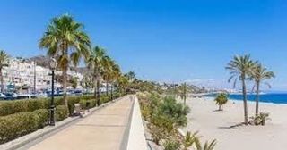 Casa adosada en venta en Urb. El Palmeral en Mojácar