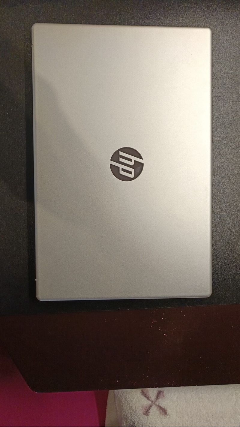 Portátil HP 15-fd0286ns Plata