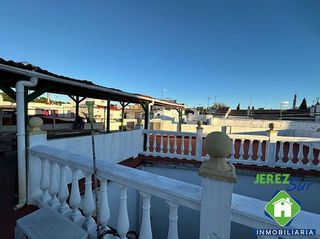 Casa adosada en venta en Centro en Jerez de la Frontera