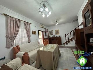 Casa adosada en venta en Centro en Jerez de la Frontera