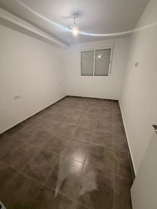 Piso en venta en Fondo en Santa Coloma de Gramanet