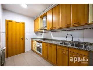 Piso en venta en Gràcia en Sabadell