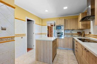 Chalet en venta en La Siesta - El Salado - Torreta en Torrevieja