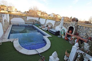Casa adosada en venta en Villanueva de la Torre