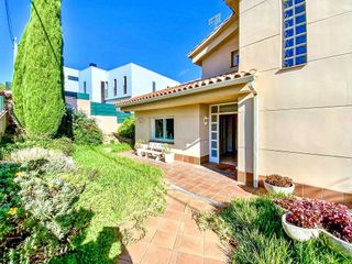 Chalet en venta en Teià