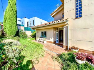 Chalet en venta en Teià