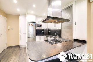 Ático en venta en Sants en Barcelona