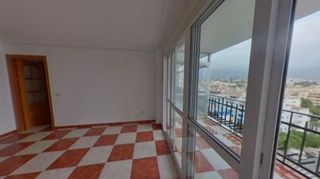 Piso en venta en Las Lagunas en Mijas