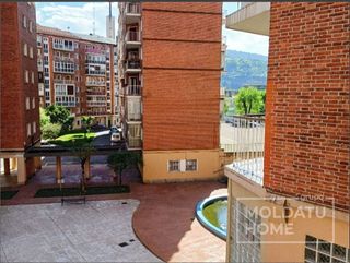 Piso en venta en San Pedro de Deusto-La Ribera en Bilbao
