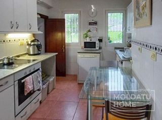 Piso en venta en San Pedro de Deusto-La Ribera en Bilbao