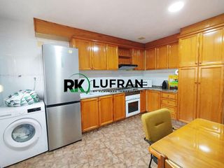 Chalet en venta en Petrer