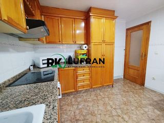 Chalet en venta en Petrer