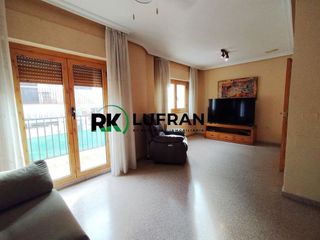 Chalet en venta en Petrer