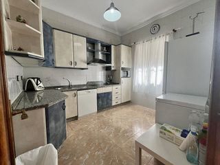 Casa adosada en venta en Brenes