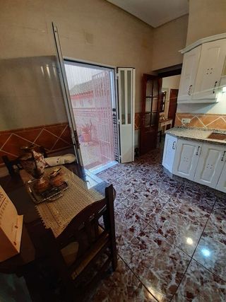 Casa adosada en venta en Úbeda
