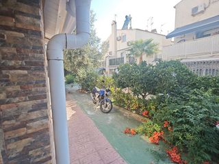 Casa adosada en venta en Nueva Torrevieja - Aguas Nuevas en Torrevieja